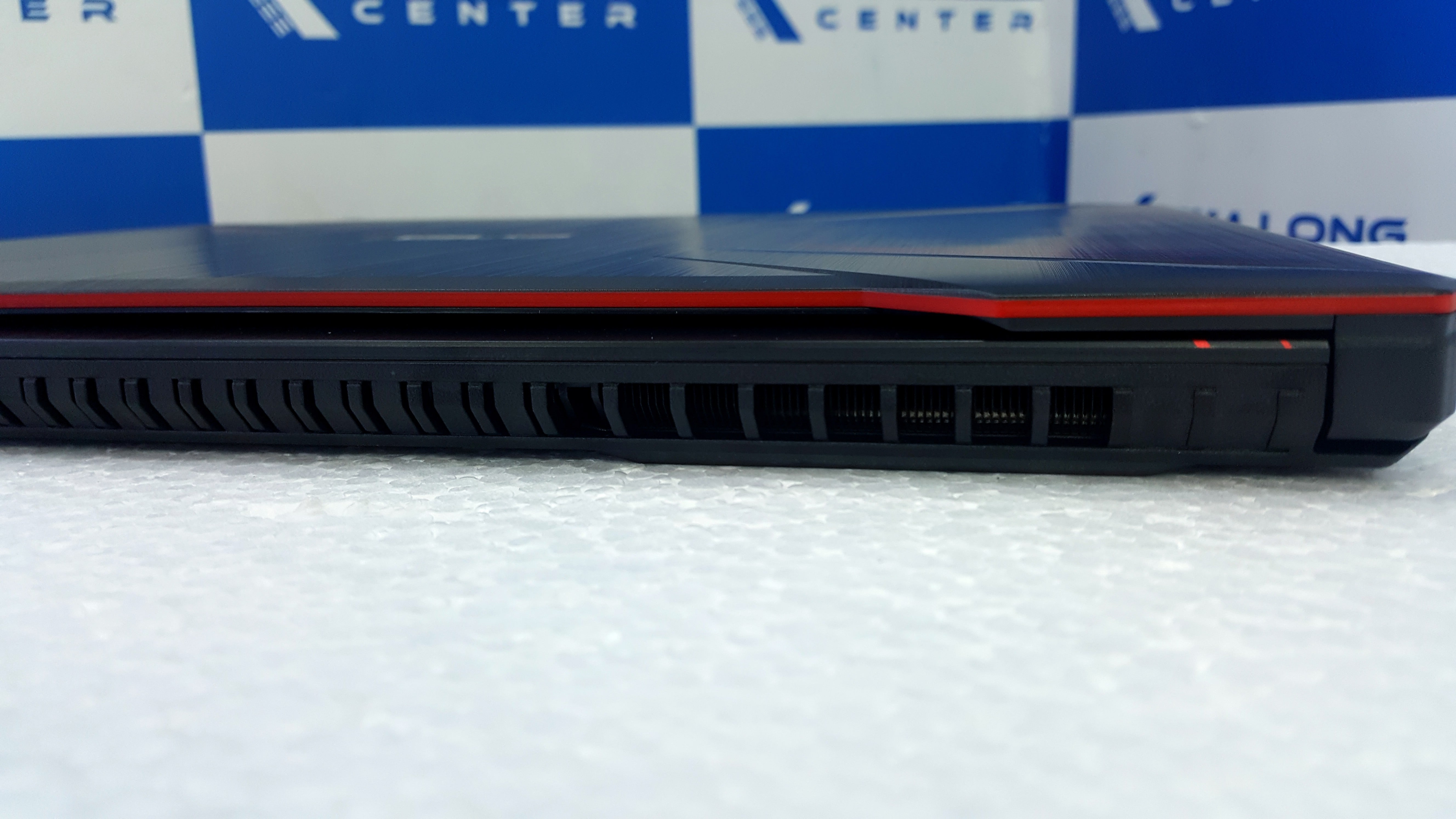 Đẩy bụi trên FX504