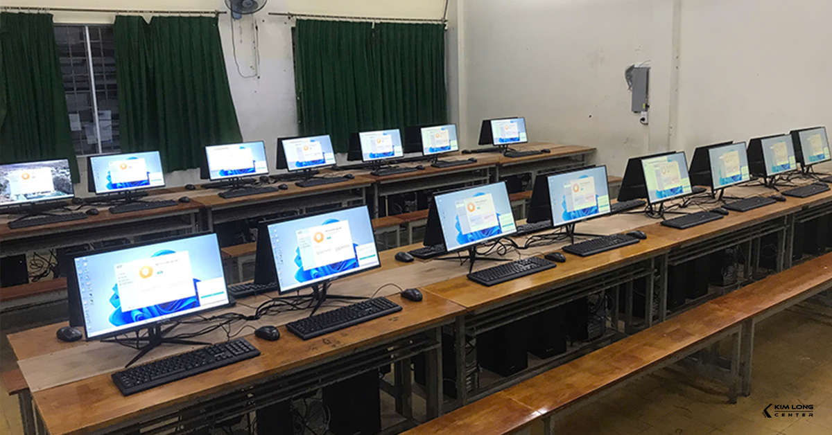 du-an-cung-cap-lap-dat-hon-100-bo-pc-tai-truong-trung-cap-ky-thuat-nghiep-vu-ton-duc-thang-07