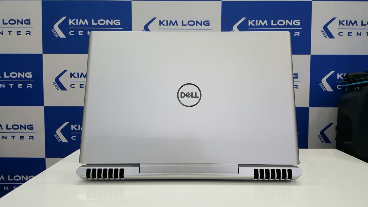 Đánh giá Dell Vostro 7570 GTX1060 6GB Max Q Laptop Gaming